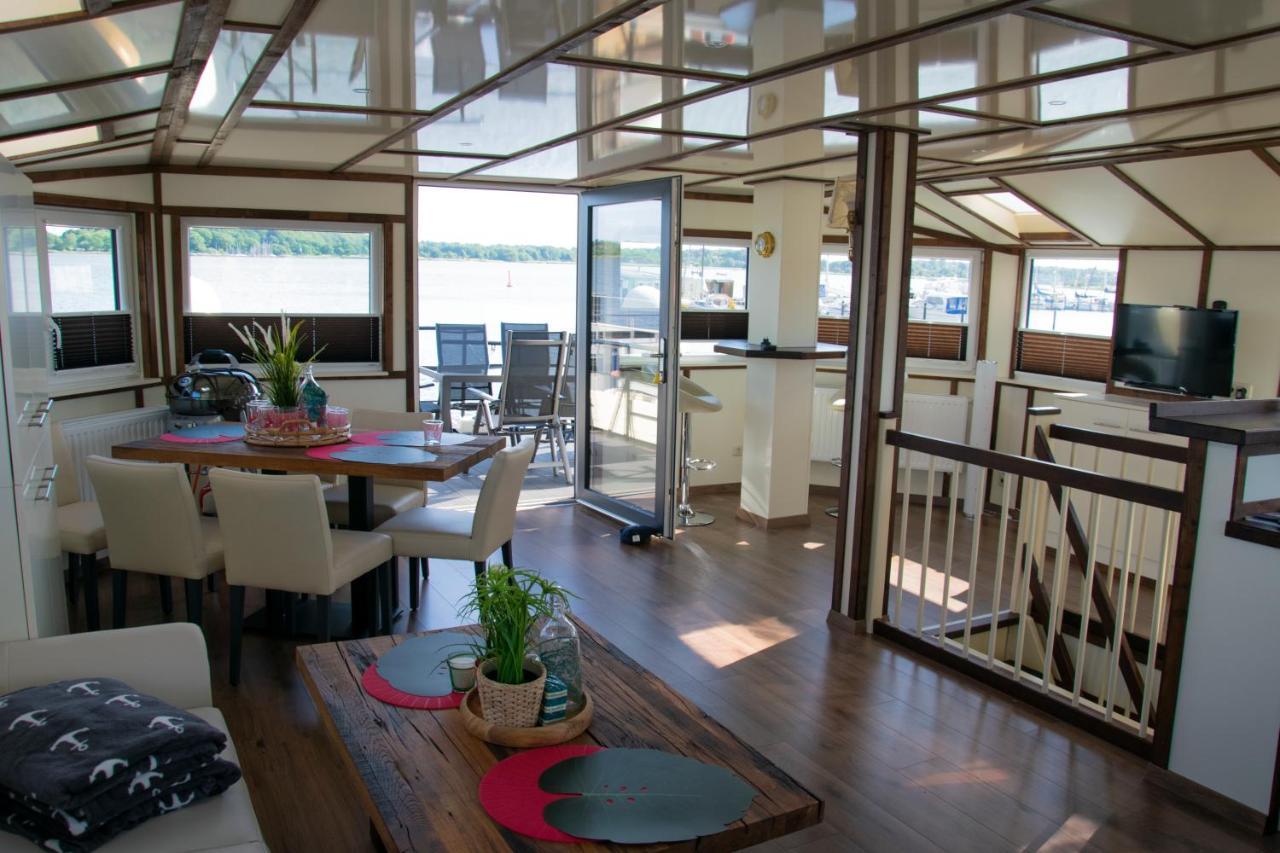 Island-Dreams Hausboot Cecilie Apartment ชลีสวิก ภายนอก รูปภาพ